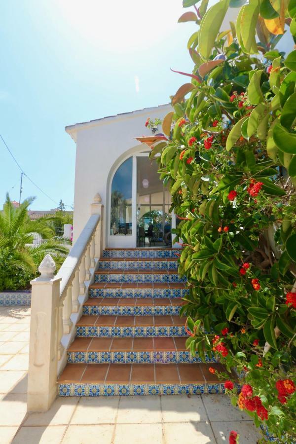 Calalga Сasa Frente A La Playa Con Piscina Privada Vila Calpe Exterior foto